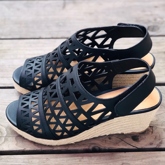 ⚜️• Comfortveiw Black/Tan Wedges - Picture 4 of 5